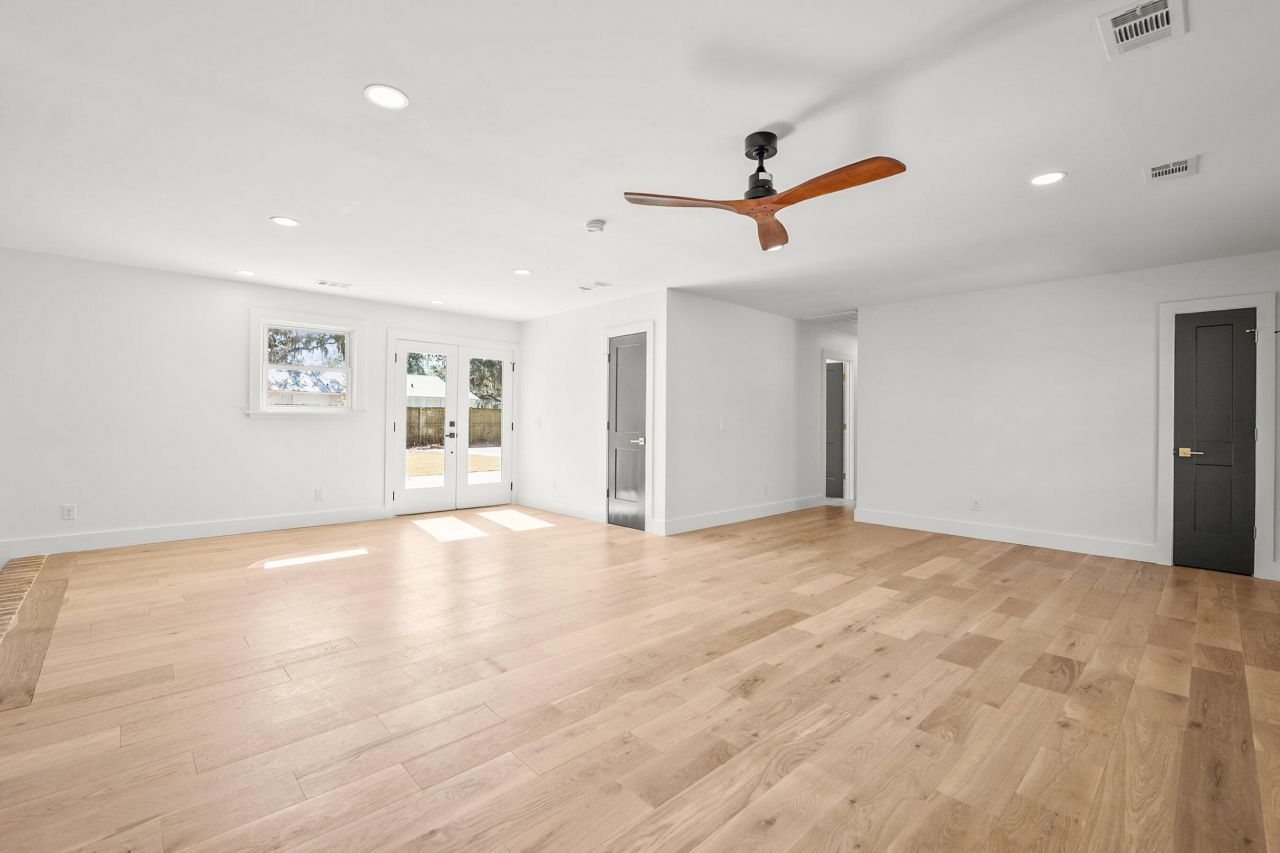 2608 Boyer Street Photo 41