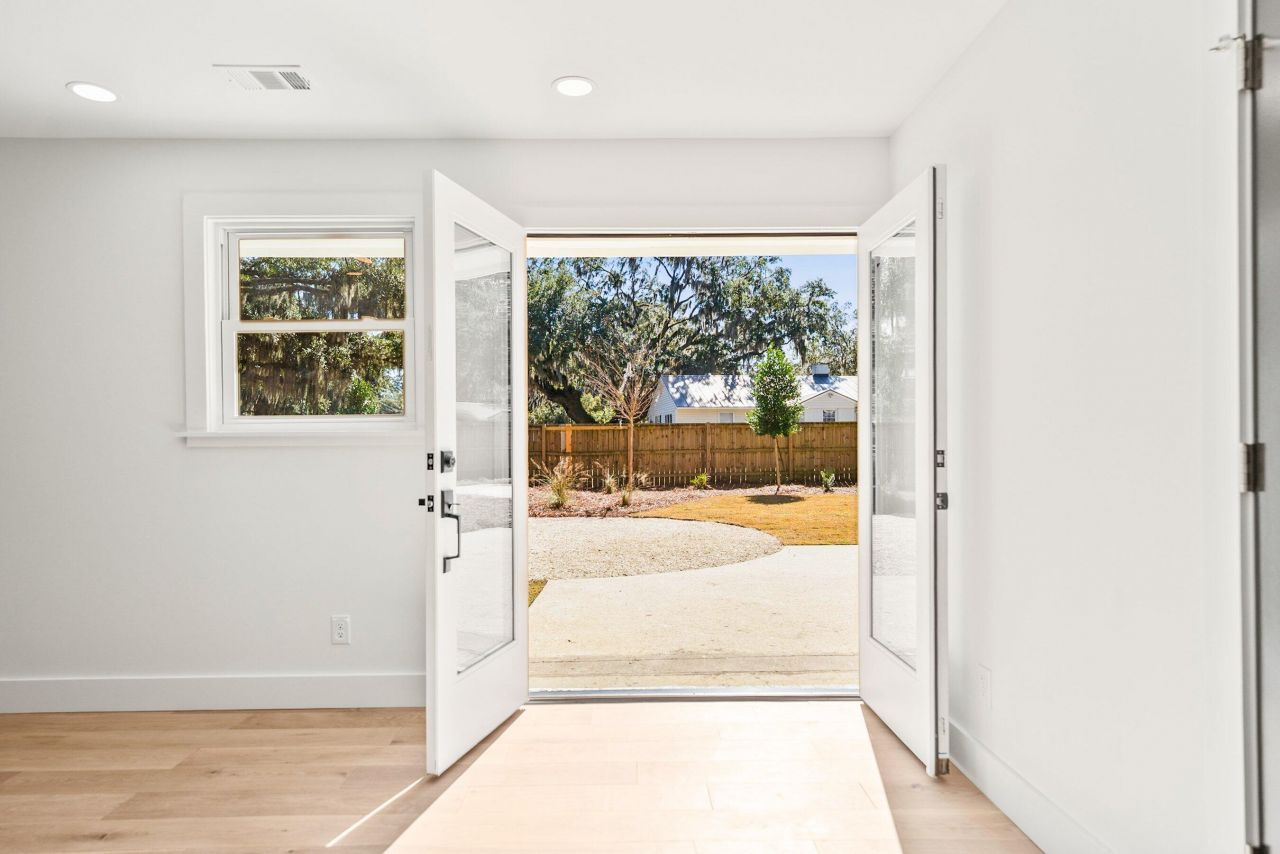 2608 Boyer Street Photo 7