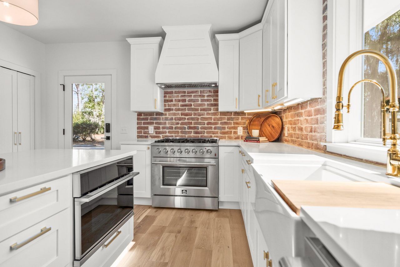 2608 Boyer Street Photo 9