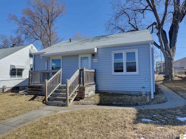 4119 S 39th Street, Omaha, NE 68107