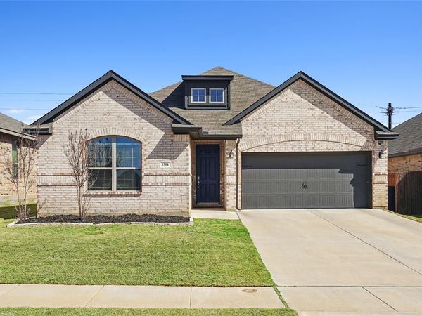 1304 Beach Drive, Pelican Bay, TX 76020