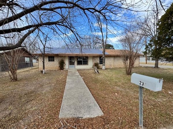 235 N 12th Street , Junction, TX 76849