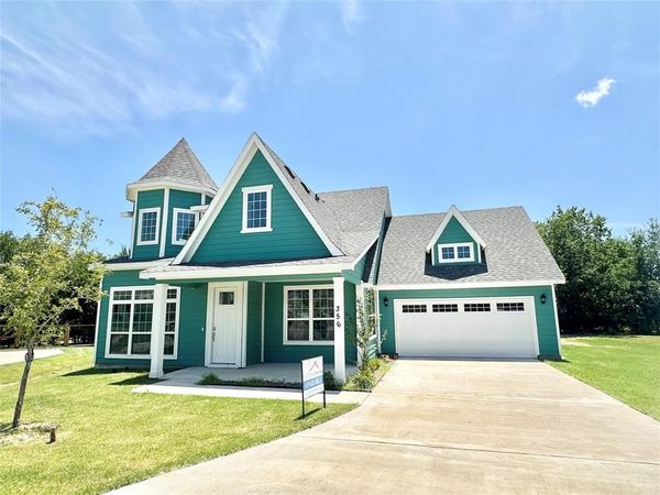 1356 Orange Blossom Court, Gainesville, TX 76240