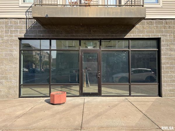 1601 2ND Avenue , Rock Island, IL 61201