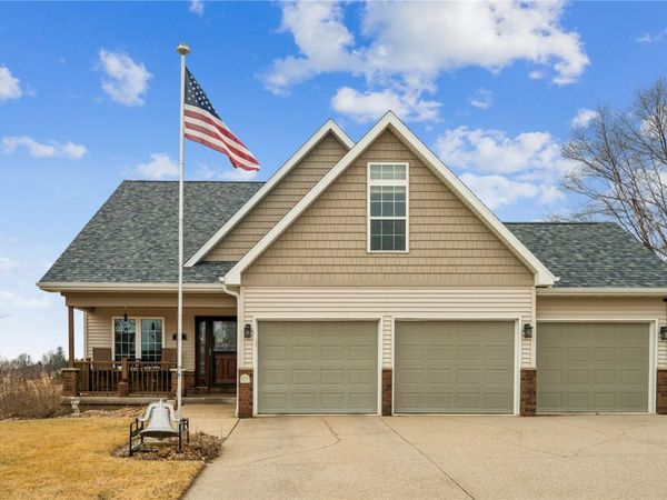 110 Willow Lane, North Liberty, IA 52317