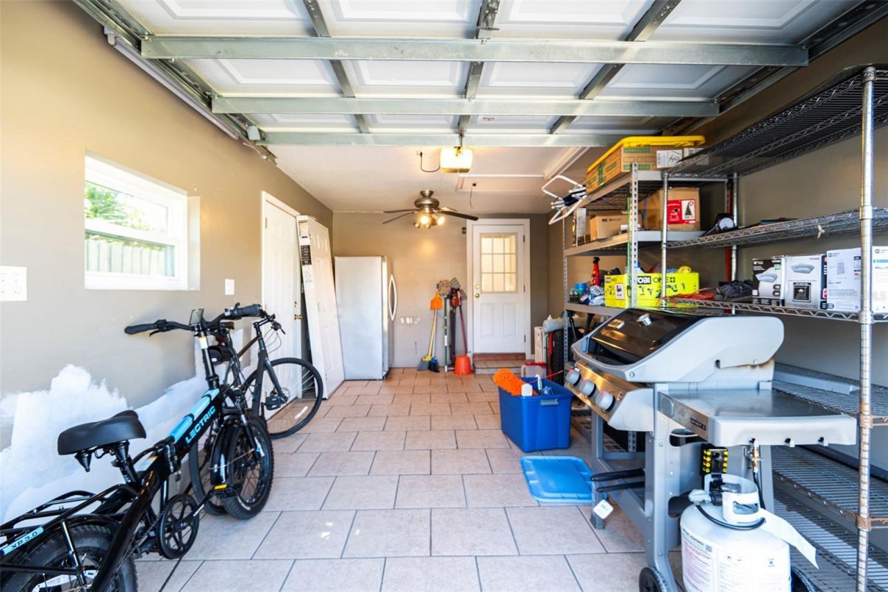 569 Bamboo Drive S, Saint Petersburg, FL 33707 Photo