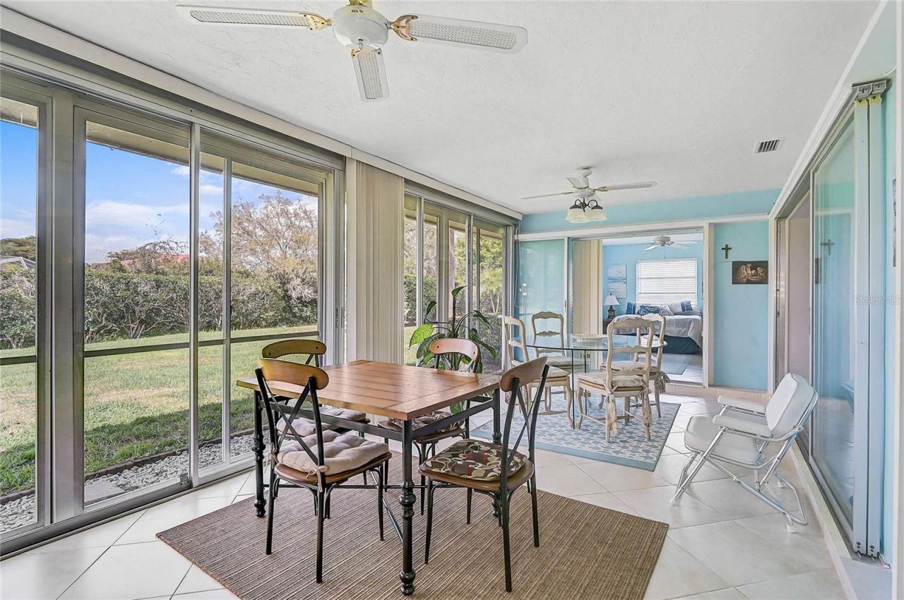 7128 W Country Club Drive N, Sarasota, FL 34243 Photo