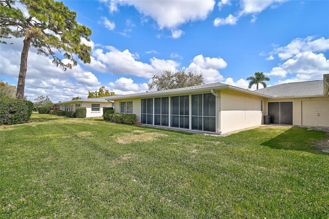 7128 W Country Club Drive N, Sarasota, FL 34243 Photo