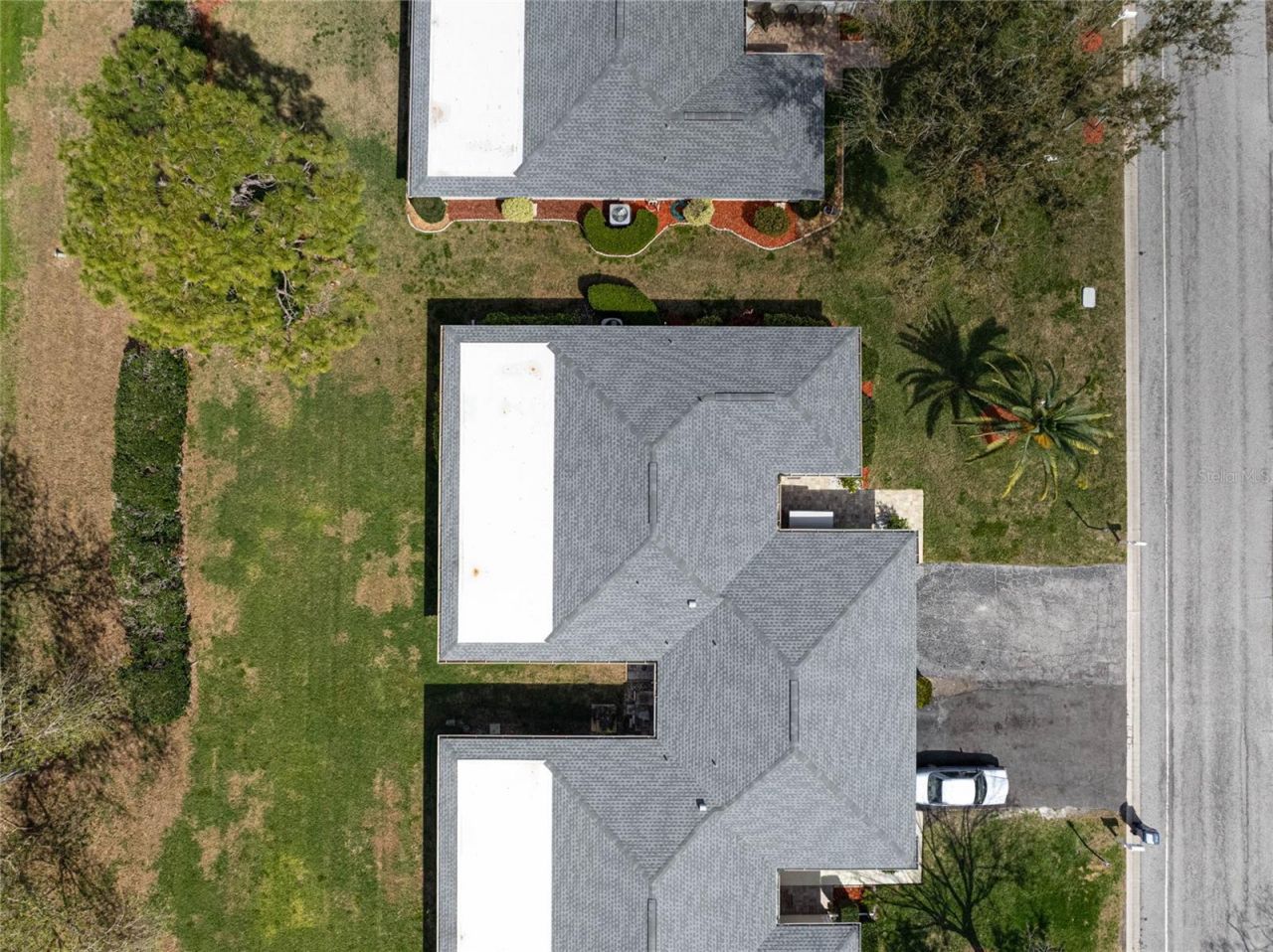 7128 W Country Club Drive N, Sarasota, FL 34243 Photo