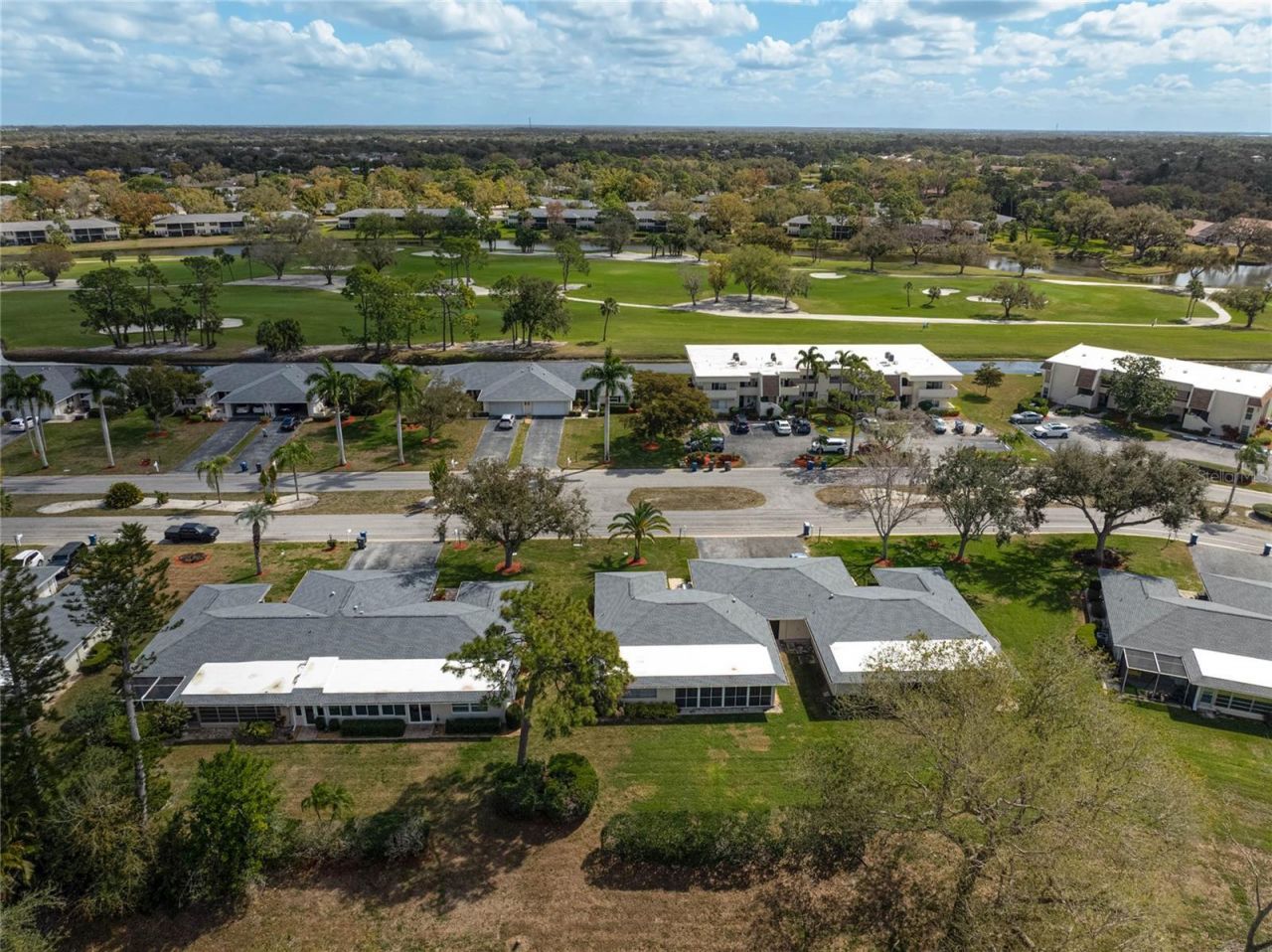 7128 W Country Club Drive N, Sarasota, FL 34243 Photo