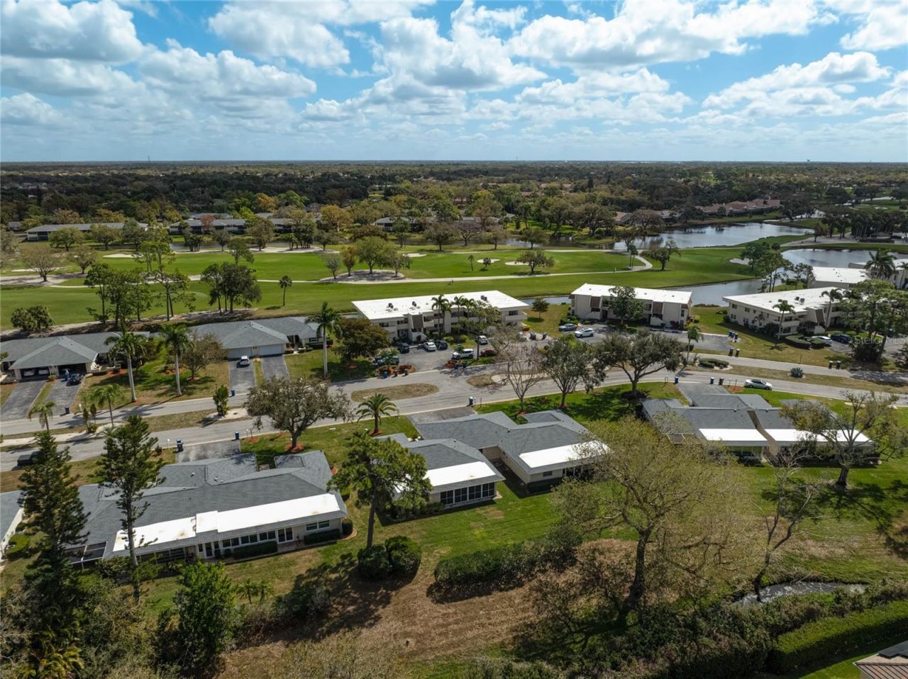 7128 W Country Club Drive N, Sarasota, FL 34243 Photo