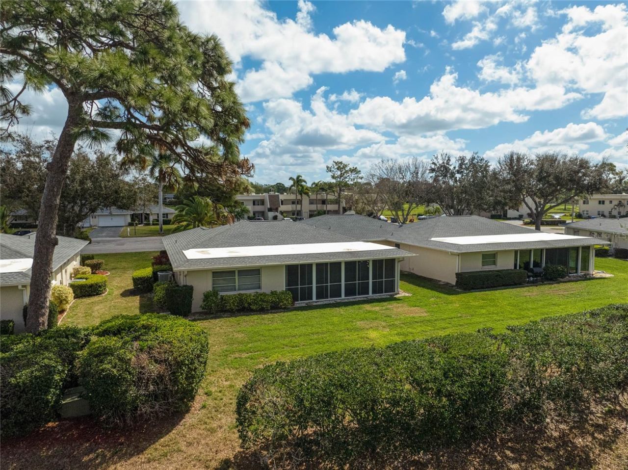 7128 W Country Club Drive N, Sarasota, FL 34243 Photo