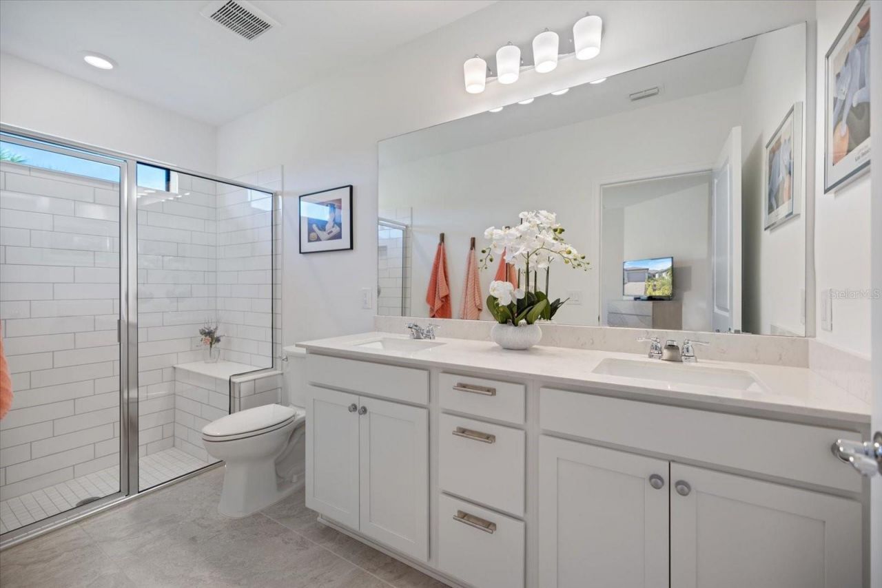 6511 Silverstar Drive, Sarasota, FL 34240 Photo