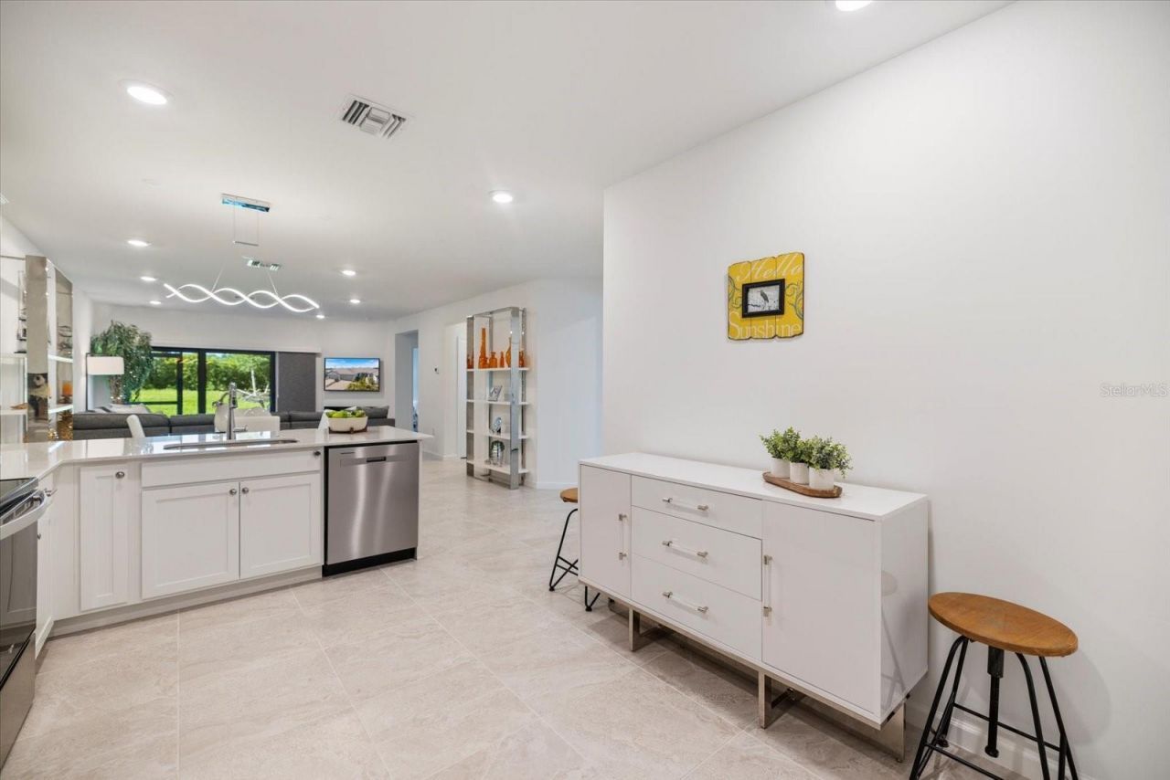 6511 Silverstar Drive, Sarasota, FL 34240 Photo