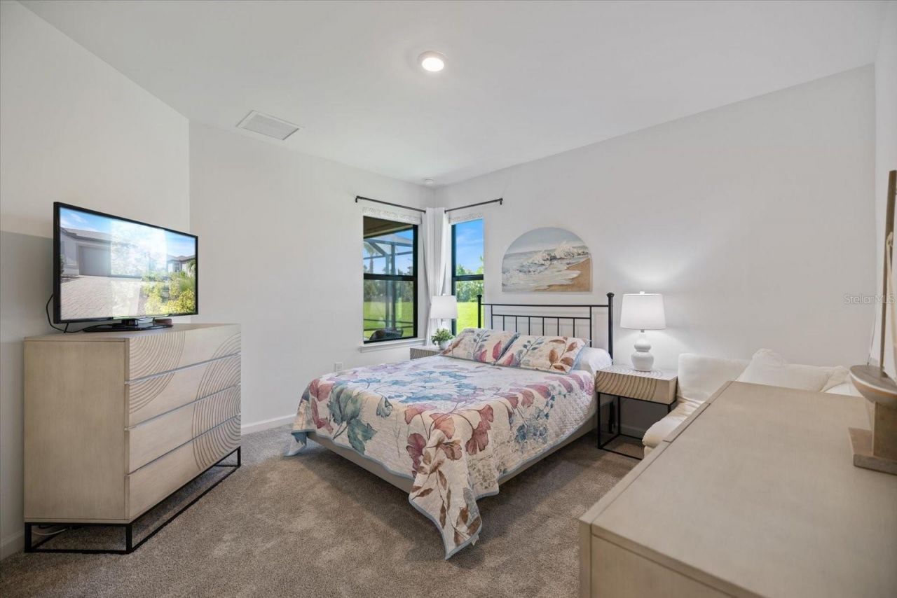 6511 Silverstar Drive, Sarasota, FL 34240 Photo