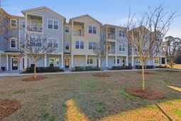 639 N Laurel Street photo 4