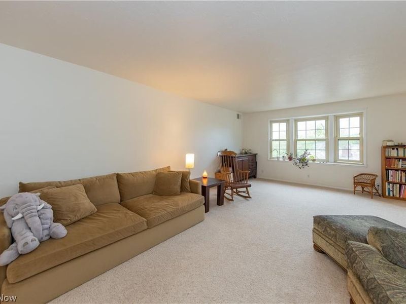 13710 Shaker Boulevard, Unit 405, Cleveland, OH 44120 Photo 4