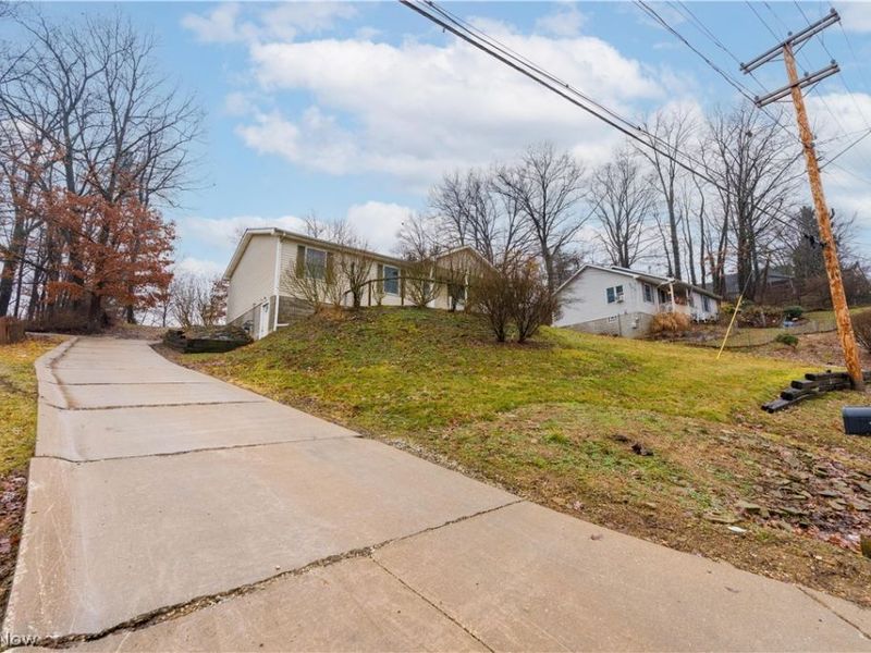 701 W Line Street, Minerva, OH 44657 Photo 3