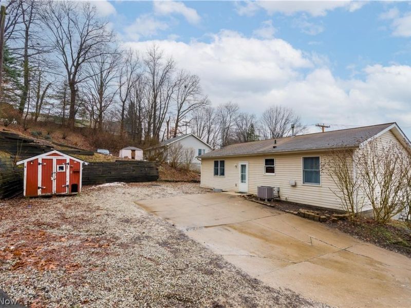 701 W Line Street, Minerva, OH 44657 Photo 5