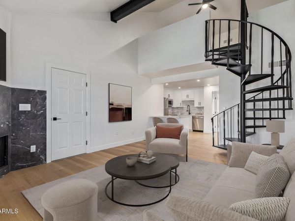 4901 S CALLE LOS CERROS Drive, Unit 202, Tempe, AZ 85282