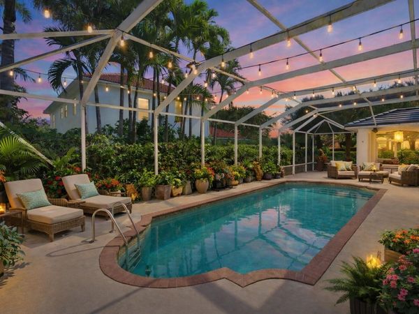 220 Blackbird Lane, Jupiter, FL 33458