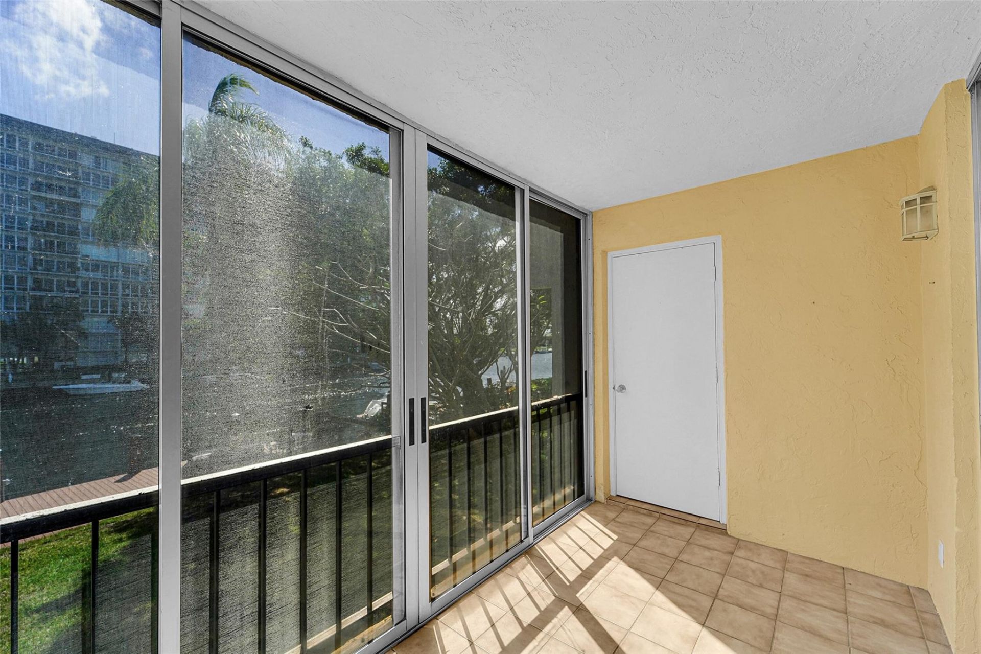 777 S Federal Highway, Unit F206, Pompano Beach, FL 33062 Photo