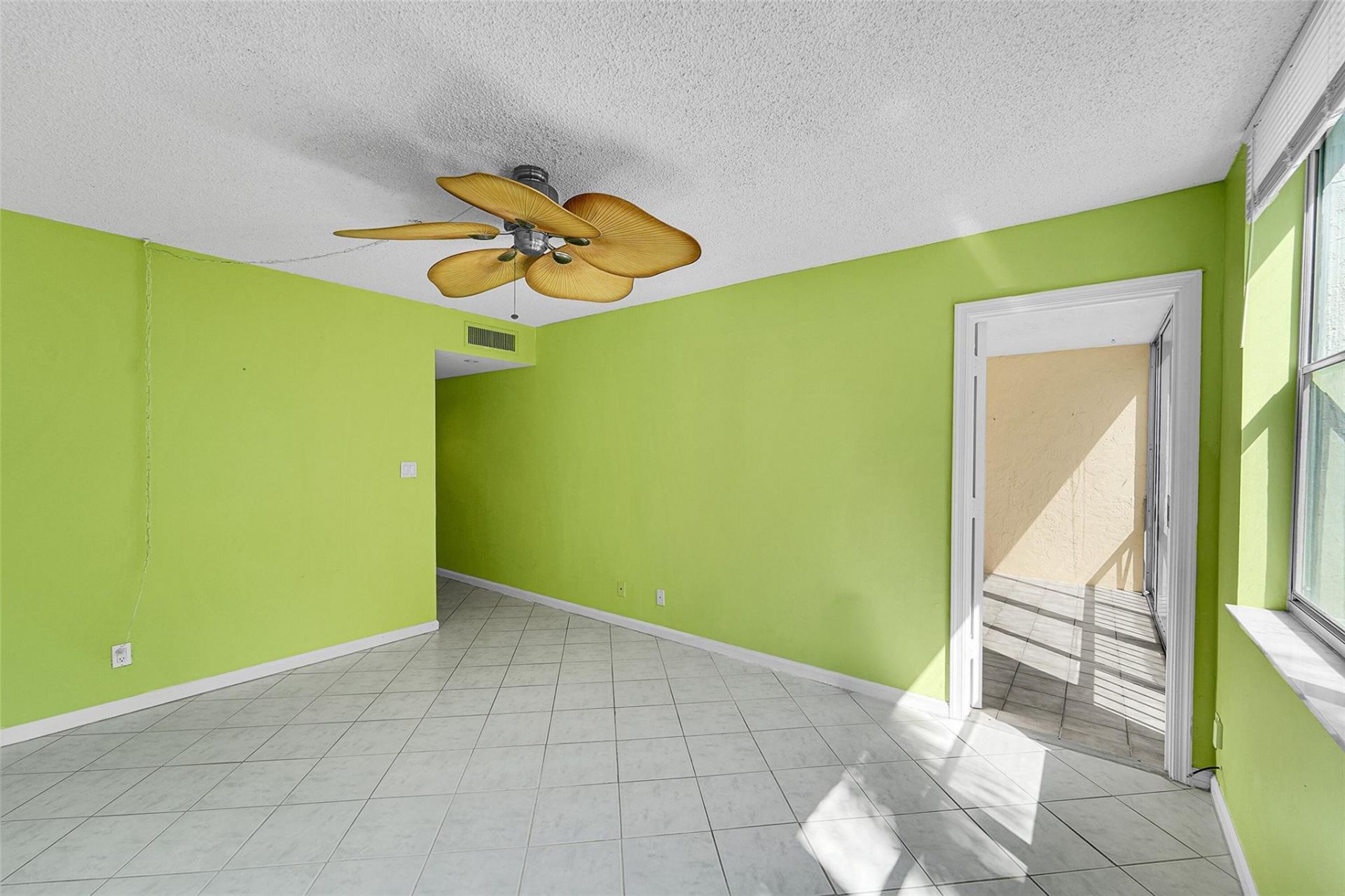 777 S Federal Highway, Unit F206, Pompano Beach, FL 33062 Photo