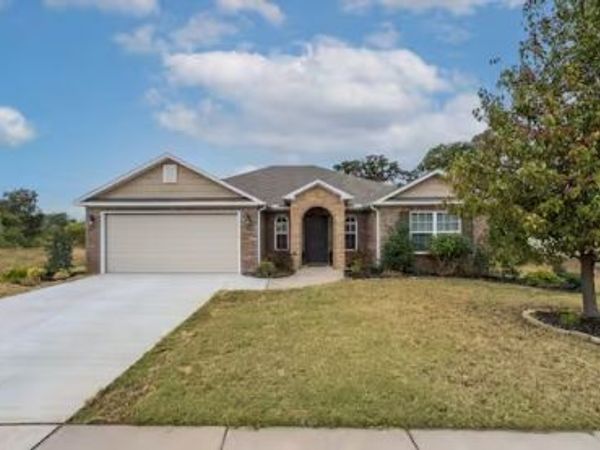 202 Woodland Street , Lowell, AR 72745