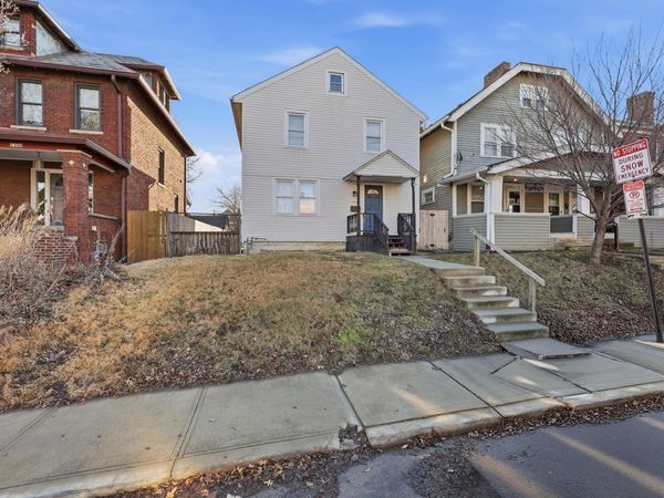 1452 Summit Street , Columbus, OH 43201