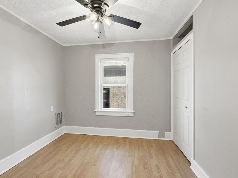 1452 Summit Street , Columbus, OH 43201 Photo 17