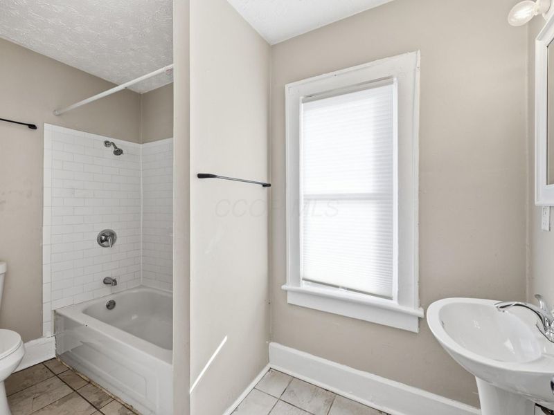 1452 Summit Street , Columbus, OH 43201 Photo 18