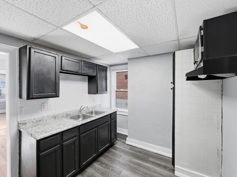 1452 Summit Street , Columbus, OH 43201 Photo 9