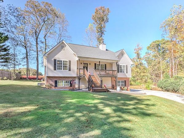 279 Highlander Way, Acworth, GA 30101