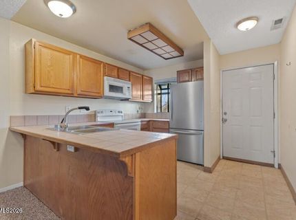 2990 Tierra Verde W, Reno, NV 89512 Photo
