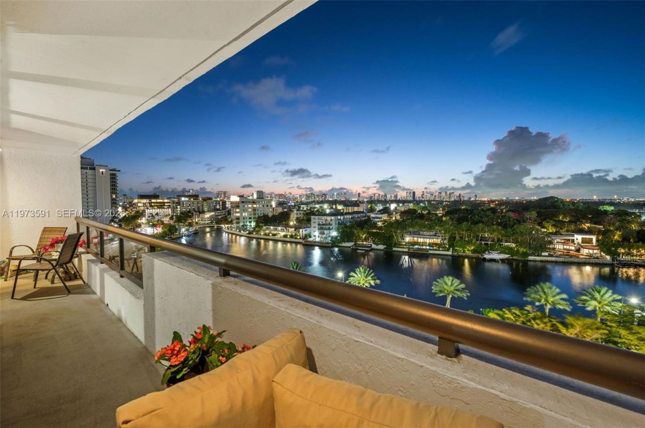 2555 Collins Ave, Unit 1002, Miami Beach, FL 33140 Photo