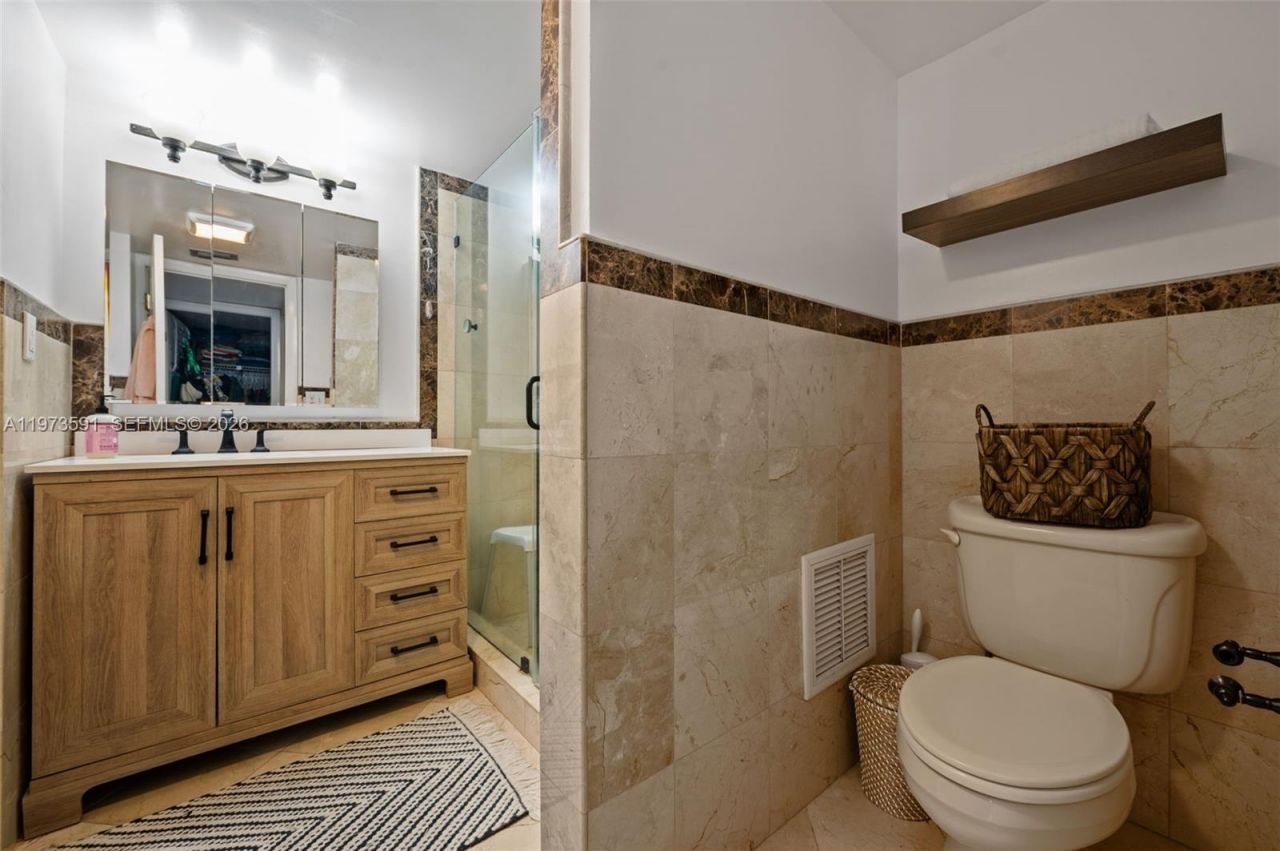 2555 Collins Ave, Unit 1002, Miami Beach, FL 33140 Photo