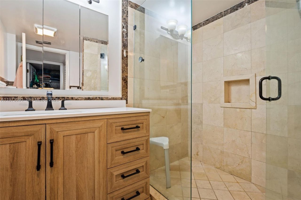 2555 Collins Ave, Unit 1002, Miami Beach, FL 33140 Photo