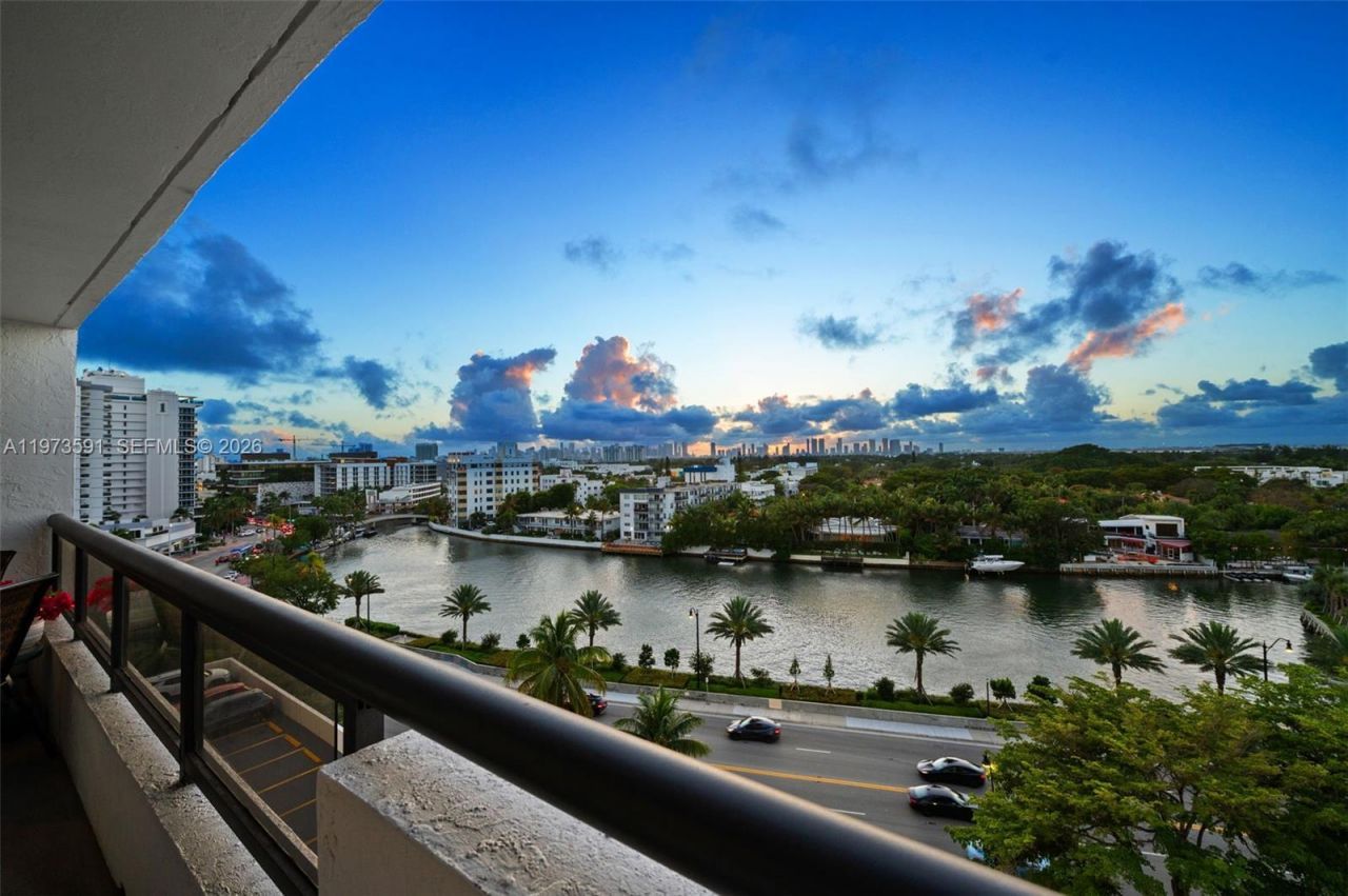 2555 Collins Ave, Unit 1002, Miami Beach, FL 33140 Photo