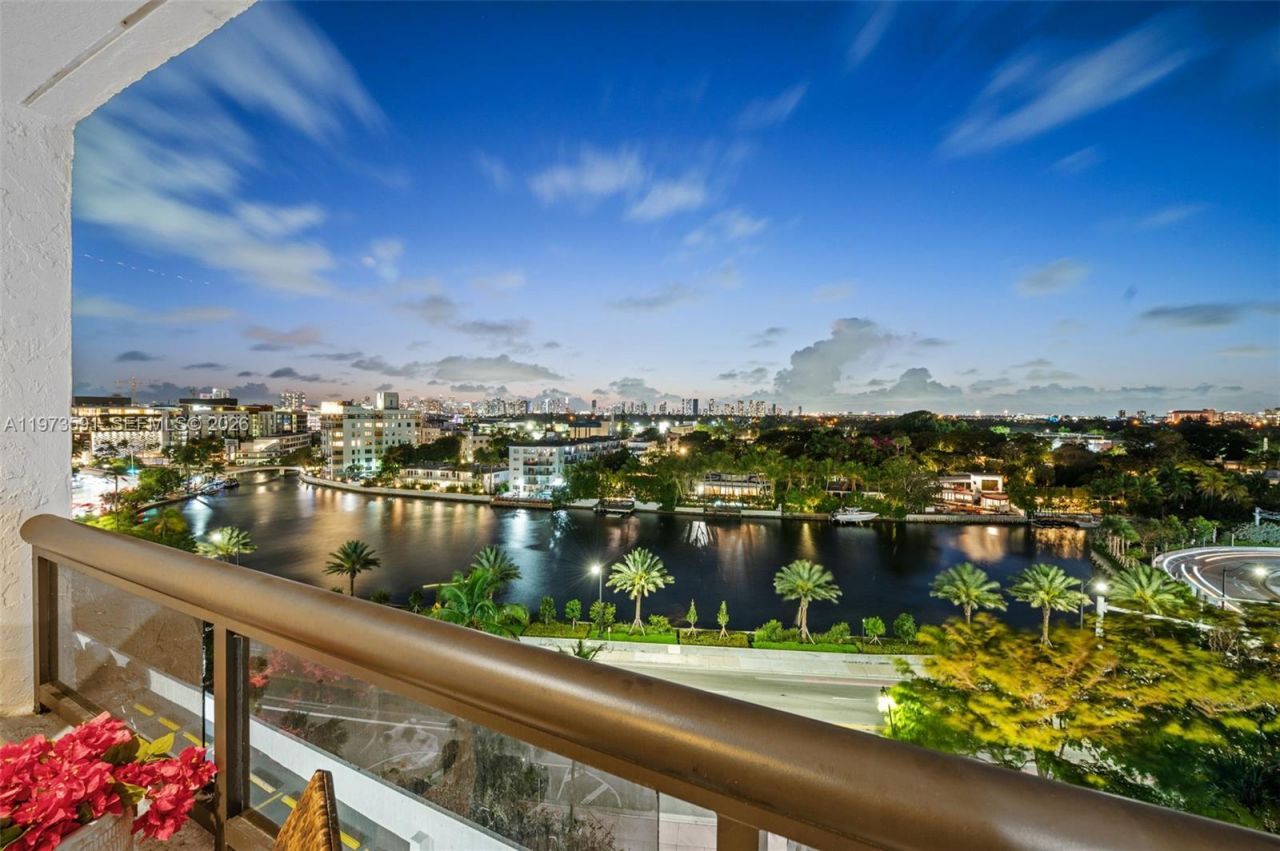 2555 Collins Ave, Unit 1002, Miami Beach, FL 33140 Photo