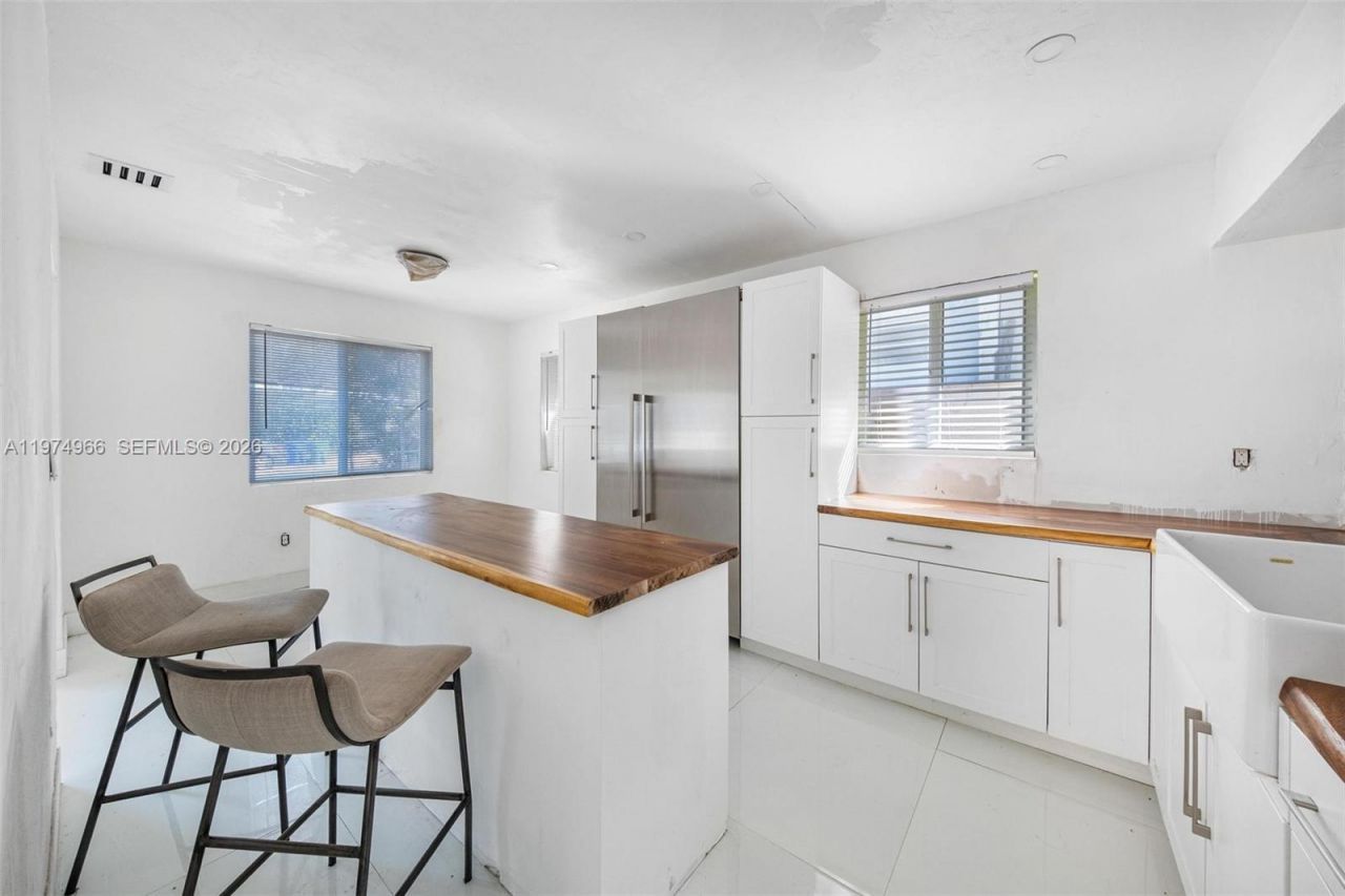 276 NW 40th St , Miami, FL 33127 Photo