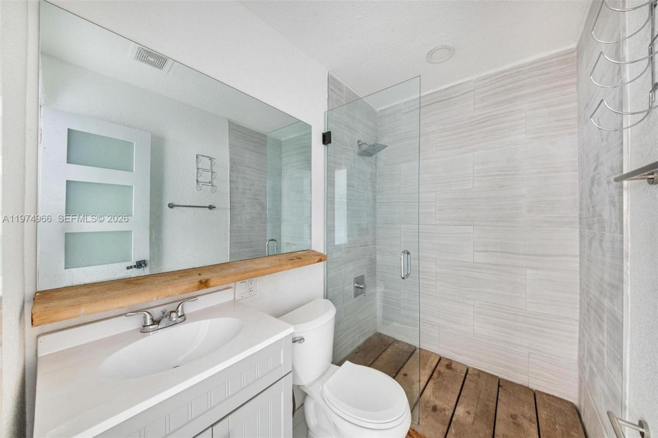 276 NW 40th St , Miami, FL 33127 Photo