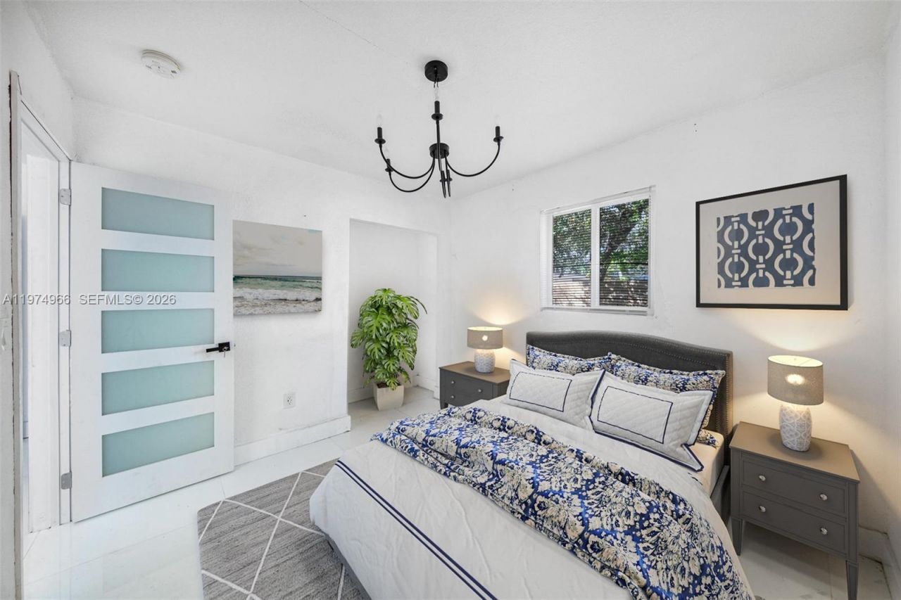 276 NW 40th St , Miami, FL 33127 Photo