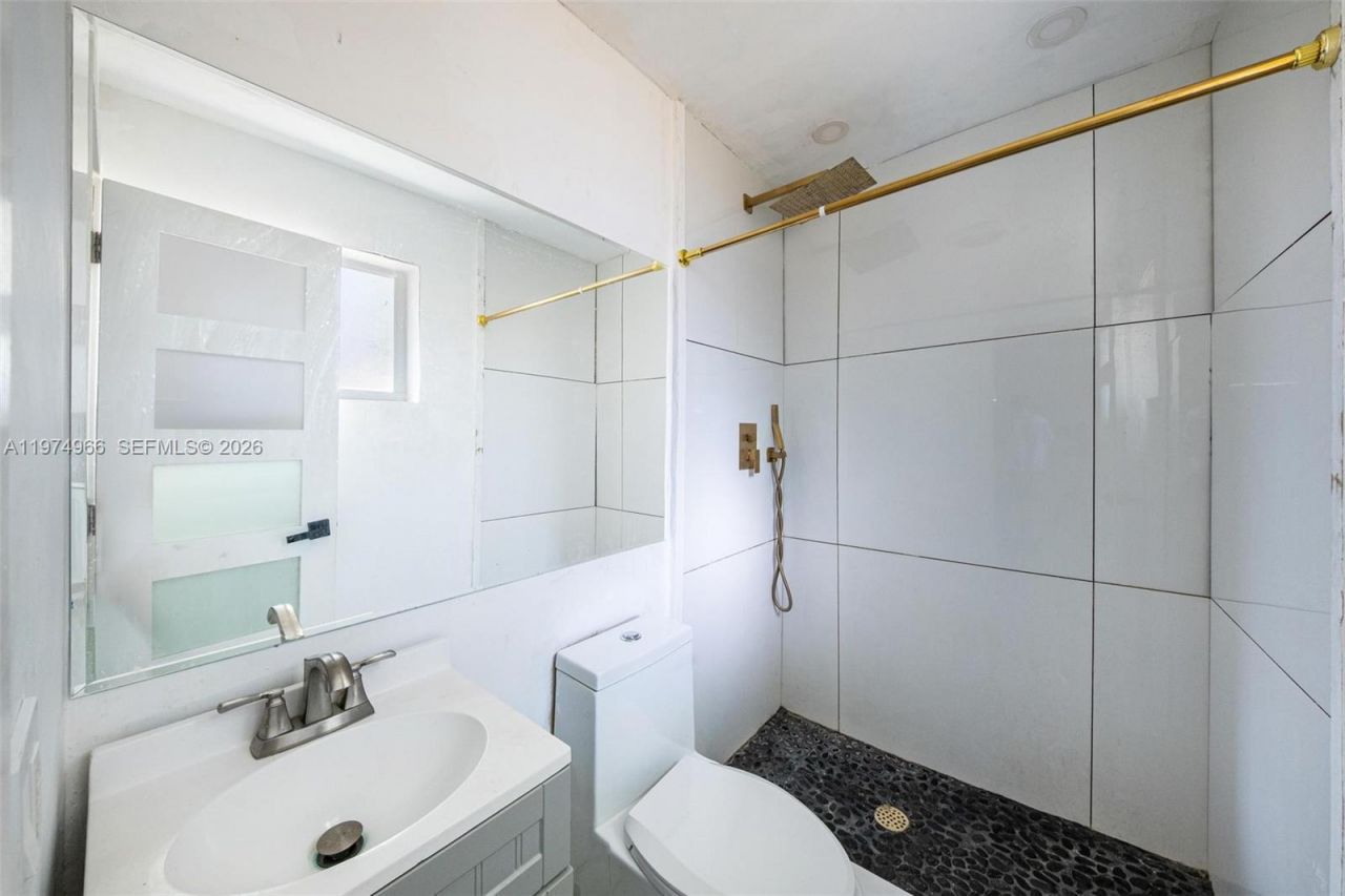 276 NW 40th St , Miami, FL 33127 Photo