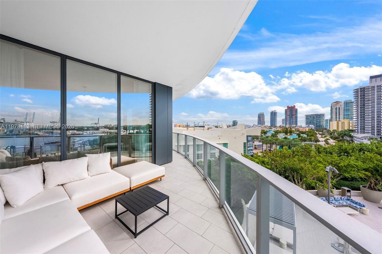 500 Alton , Unit 901, Miami Beach, FL 33139 Photo