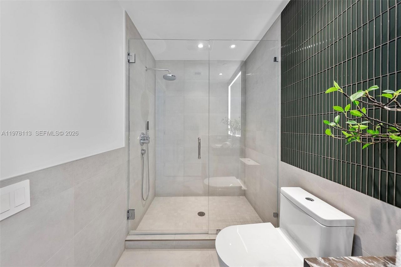 500 Alton , Unit 901, Miami Beach, FL 33139 Photo