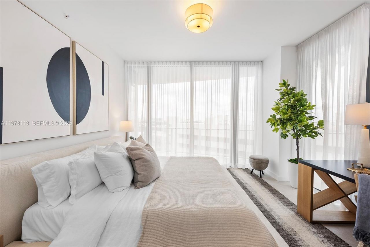 500 Alton , Unit 901, Miami Beach, FL 33139 Photo