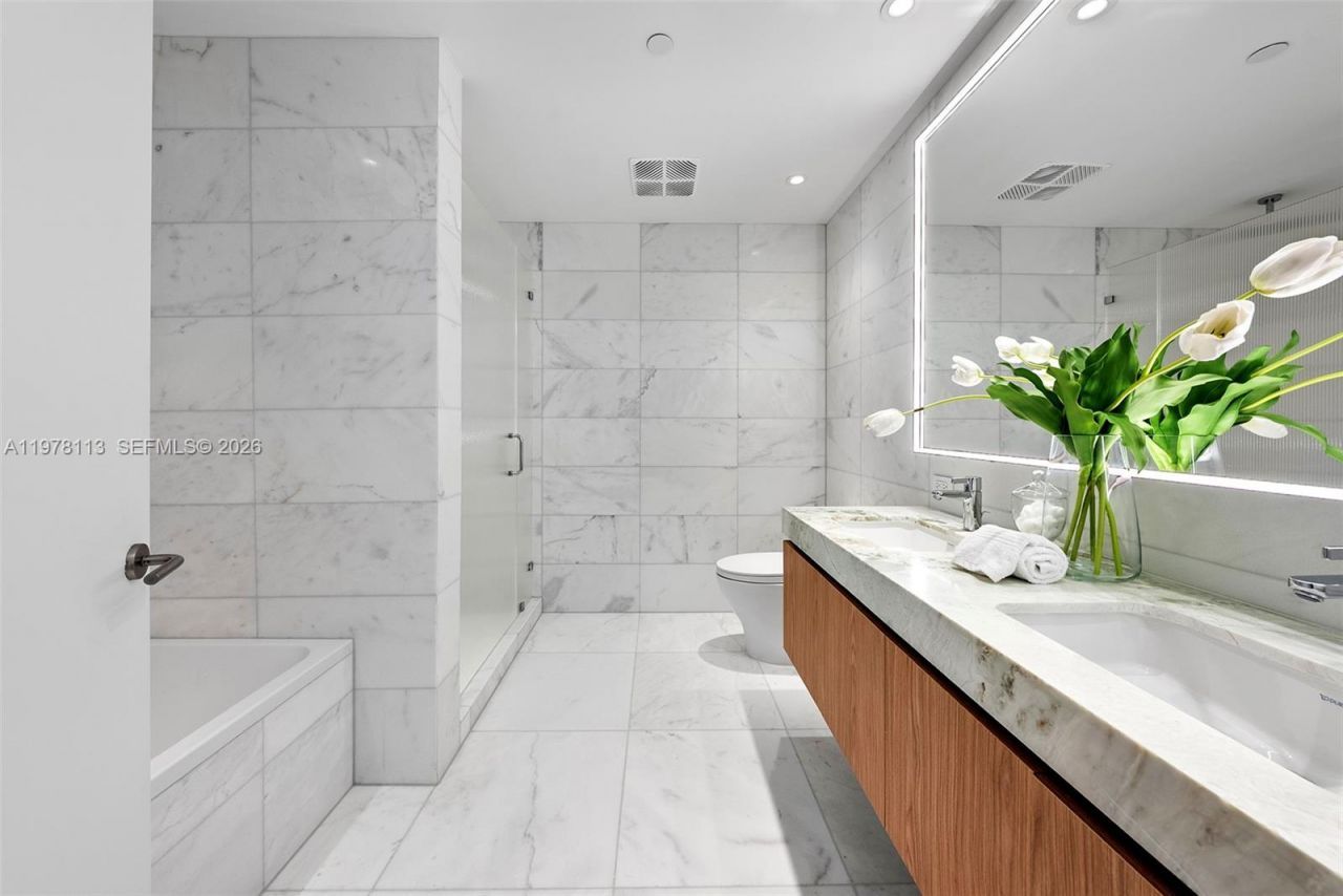 500 Alton , Unit 901, Miami Beach, FL 33139 Photo