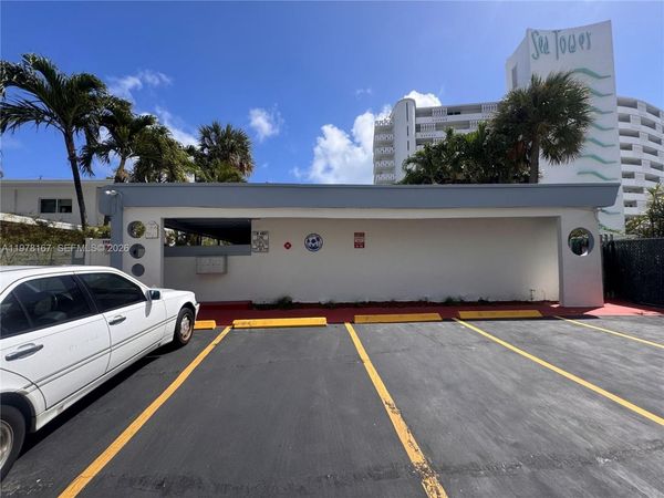 2900 N Ocean Blvd, Unit 1, Fort Lauderdale, FL 33308