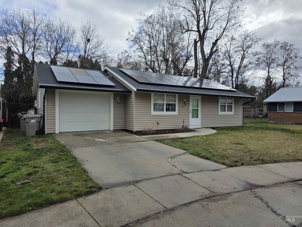 1887 W Cherry Ct, Boise, ID 83705