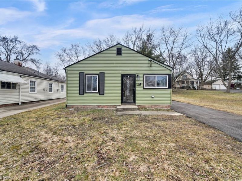 109 Forest Drive, Bedford, OH 44146 Photo 3